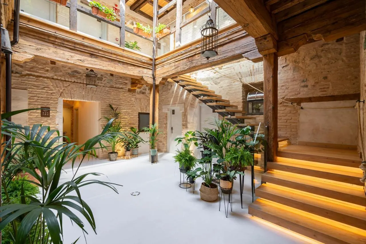 Dobo Azacanes Hostal Toledo