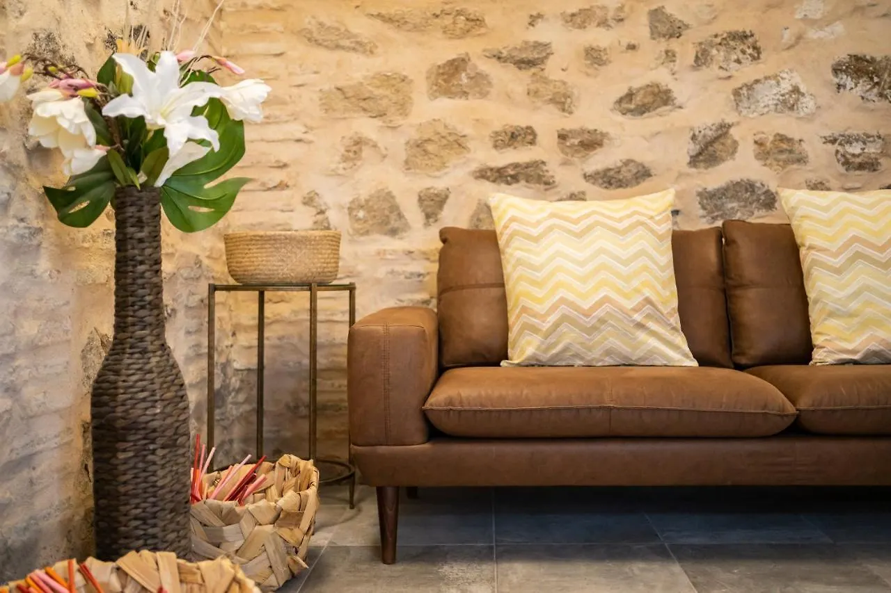 Dobo Azacanes Hostal Toledo