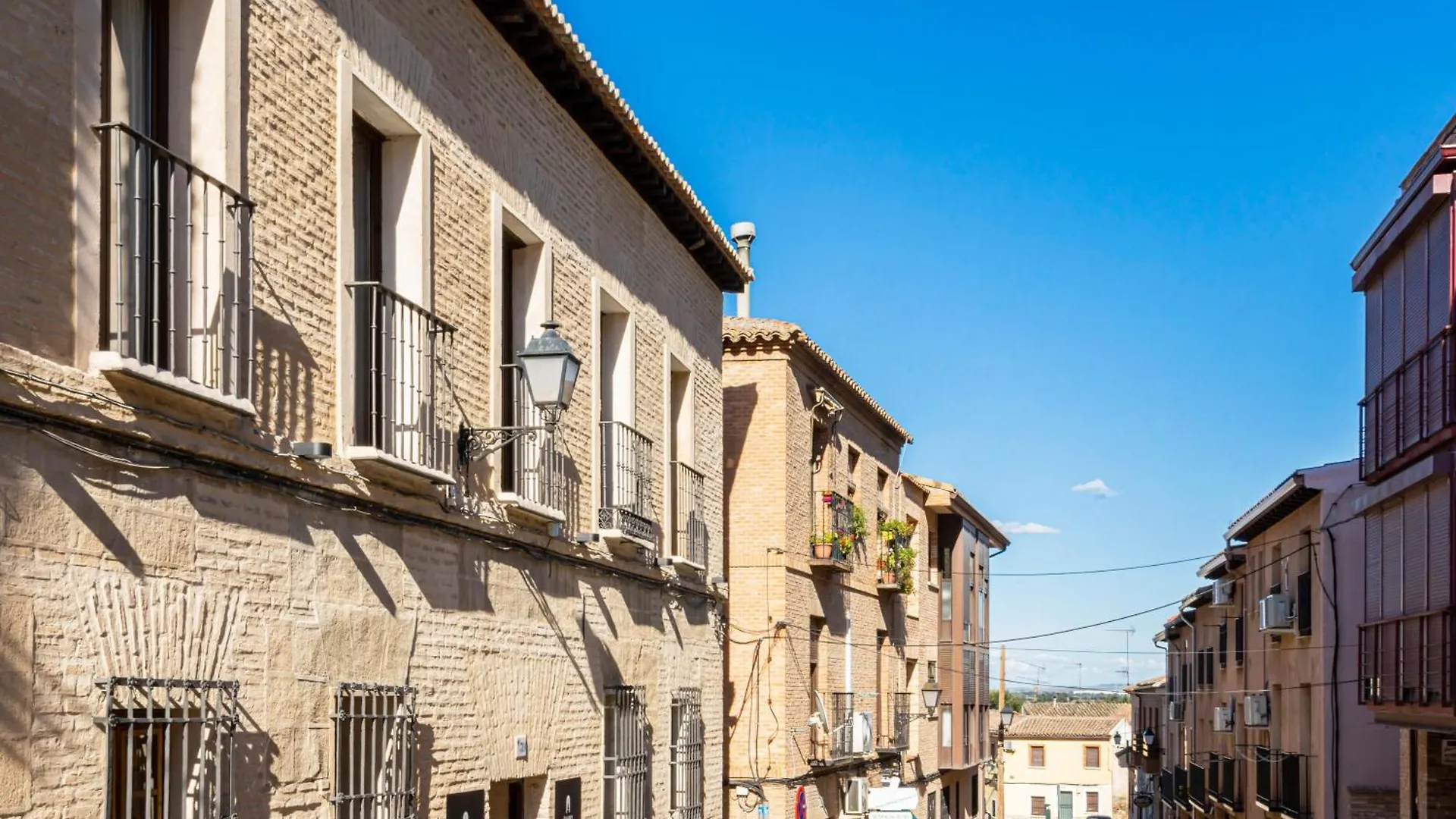 Dobo Azacanes Hostal Toledo Spain