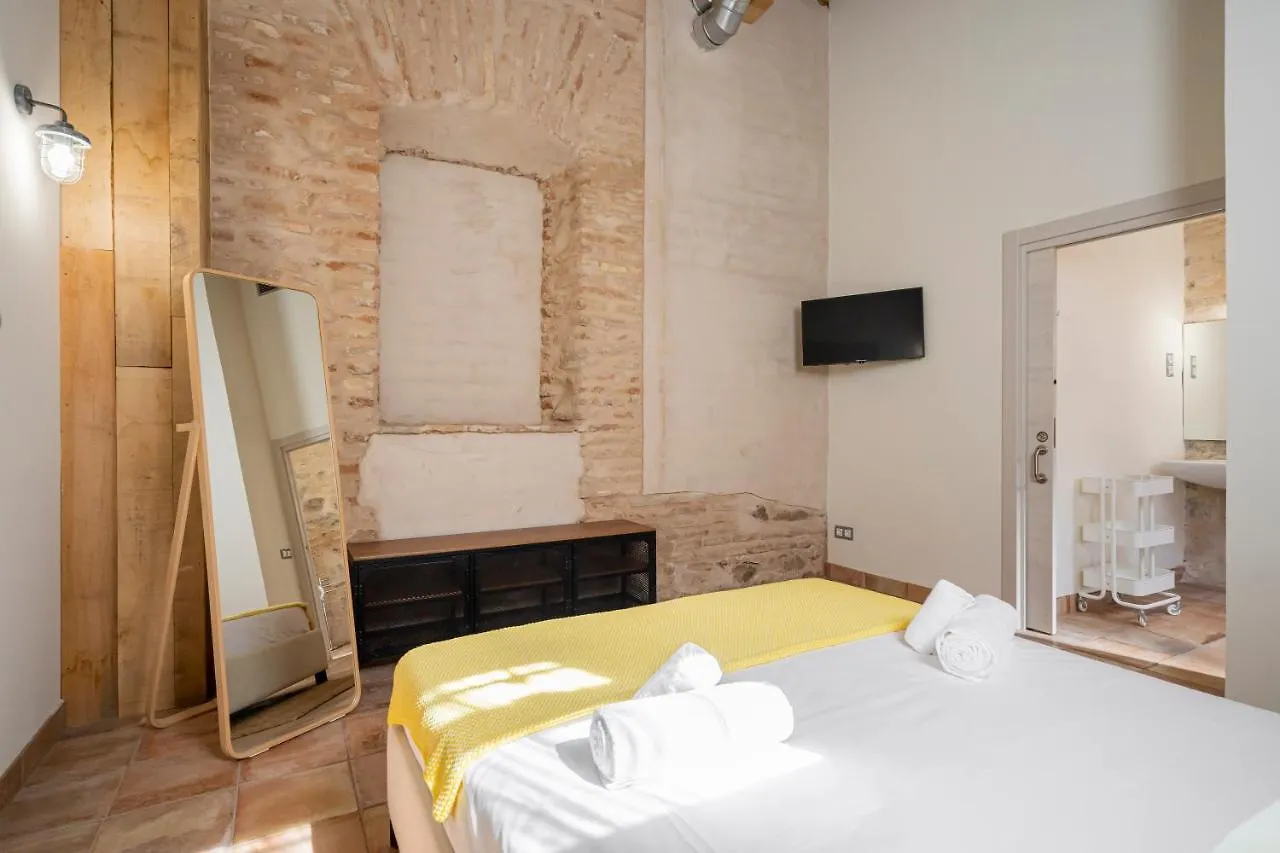 Dobo Azacanes Hostal Toledo